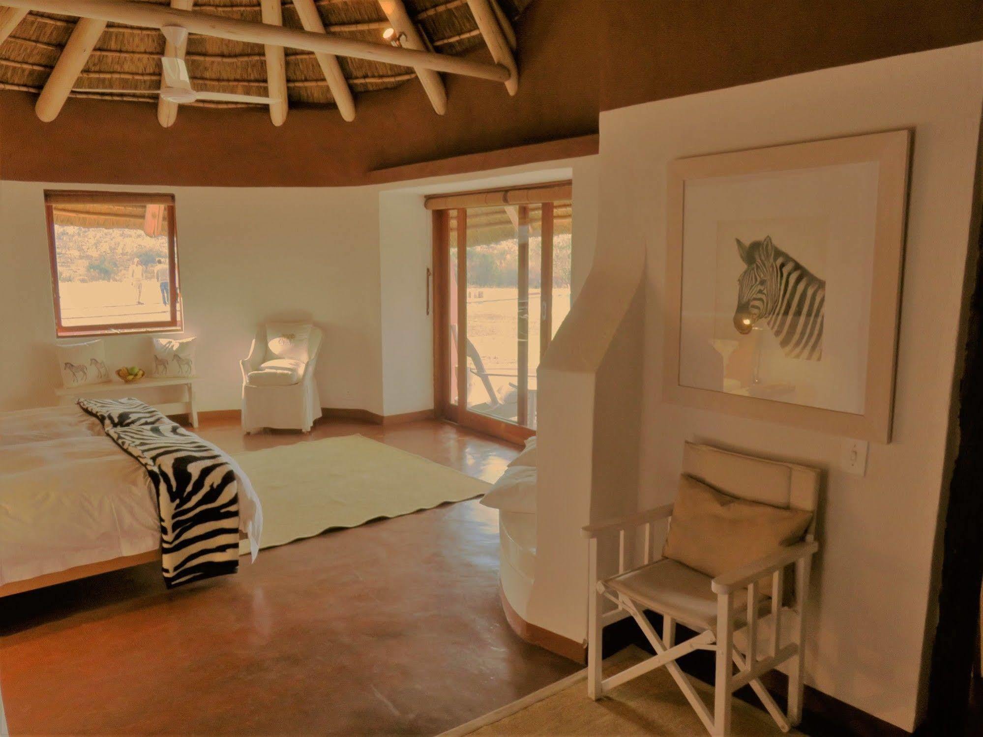 Zebras Crossing Private Game Lodge Modimolle Kültér fotó